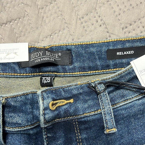 Judy blue brand new with tags relaxed jeans size 7/28 - Picture 3 of 6